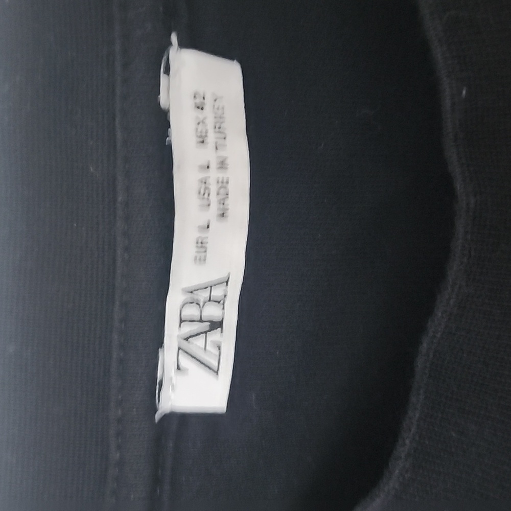 Zara t-shirt - Picture 2 of 3